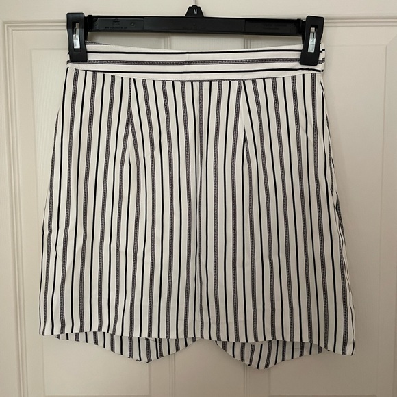 BCBGeneration Mini Skirt - Picture 2 of 4